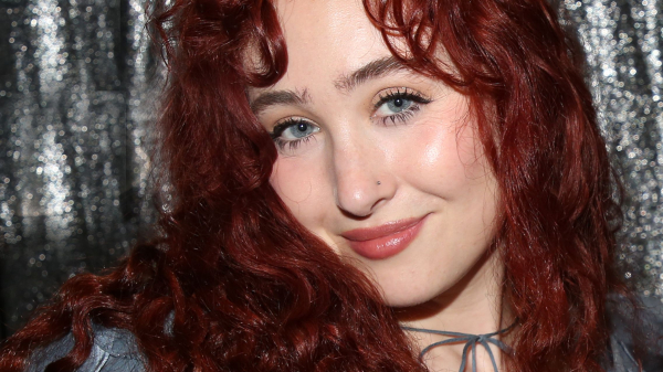 Chappell Roan’s Faux Bob Is Peak Weird Art School Girl — See Photos