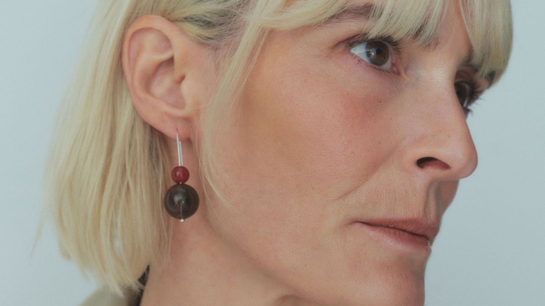 7 Best Bronzers for Mature Skin For a Warm, Natural-Looking Glow